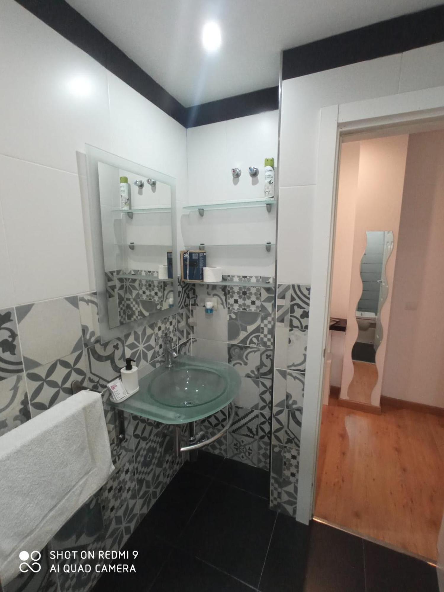 Appartamento Duplex En Centro De Malaga, Calle Nuno Gomez *