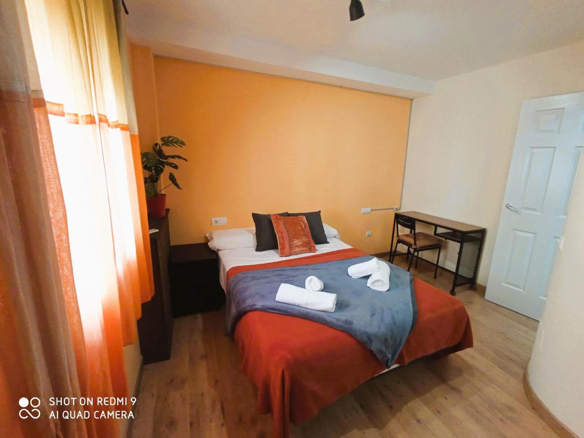 Appartamento Duplex En Centro De Malaga, Calle Nuno Gomez *